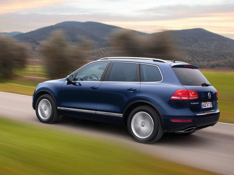  Volkswagen Touareg V6 TDi 2010 года  (фото 2 из 19)